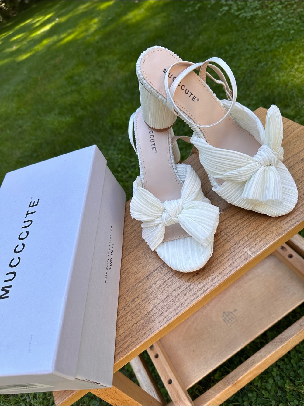 White Pleated Bow Chunky Heels Size 8